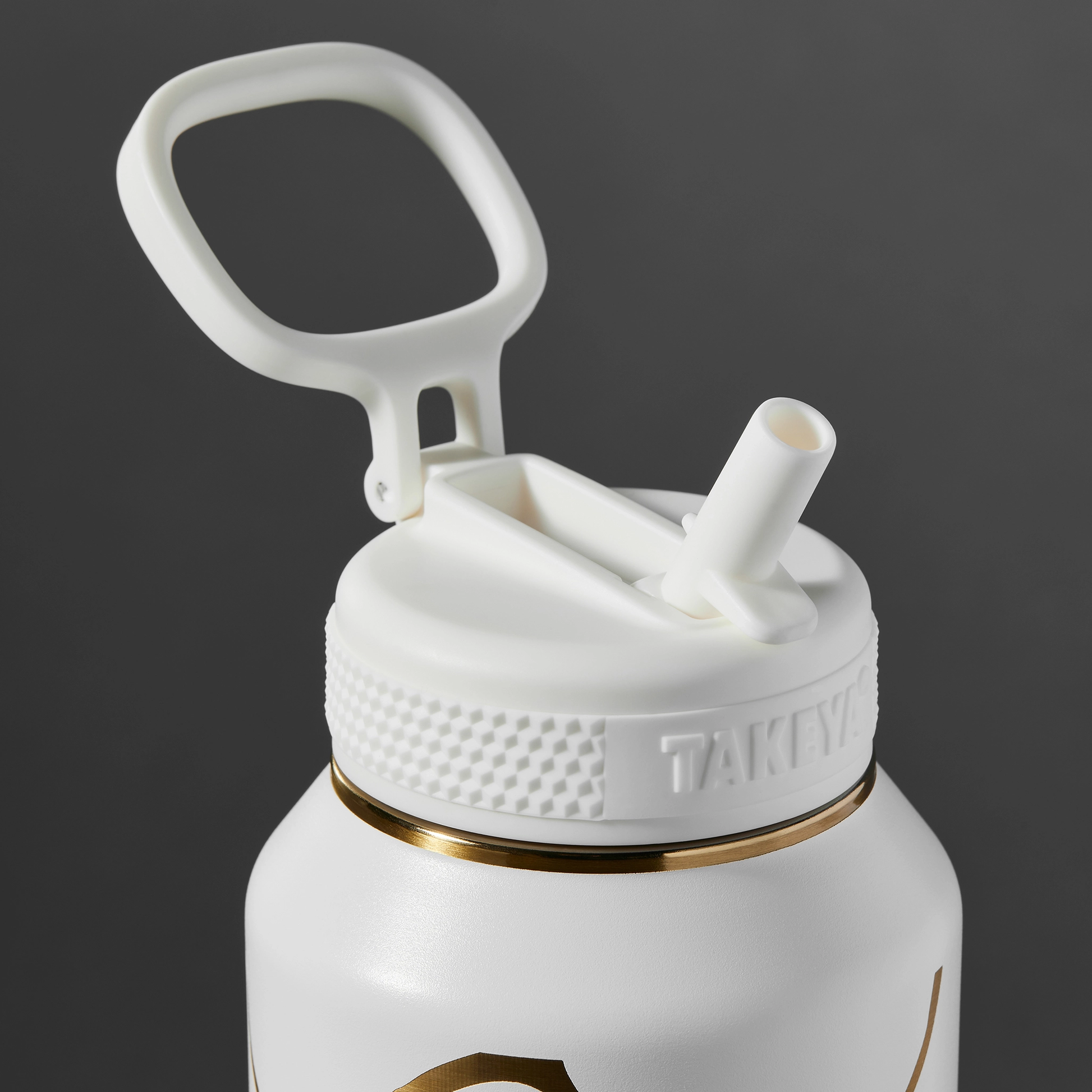 kintsugi-water-bottle-with-straw-lid-y3 51389-TK_HO25_Kintsugi_Takeya9271.png